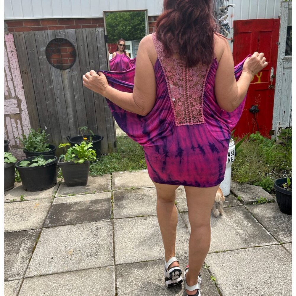 Tiedye Tunic Lace Back NWT